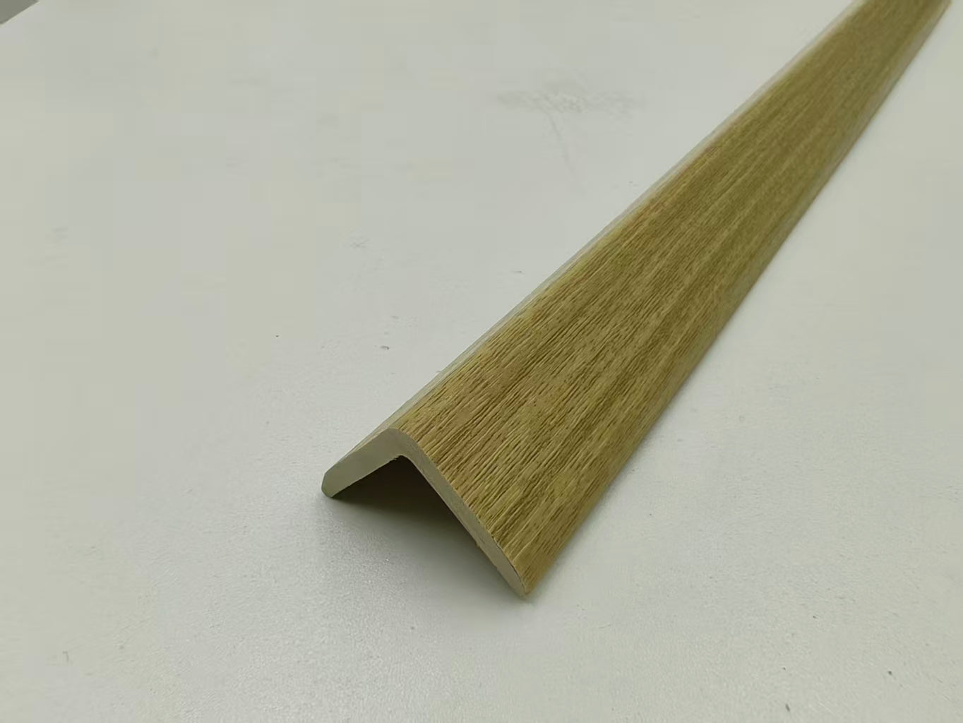 Wall Panel 81A Trim - Oak - 240cm - (1 pack / 10pcs)