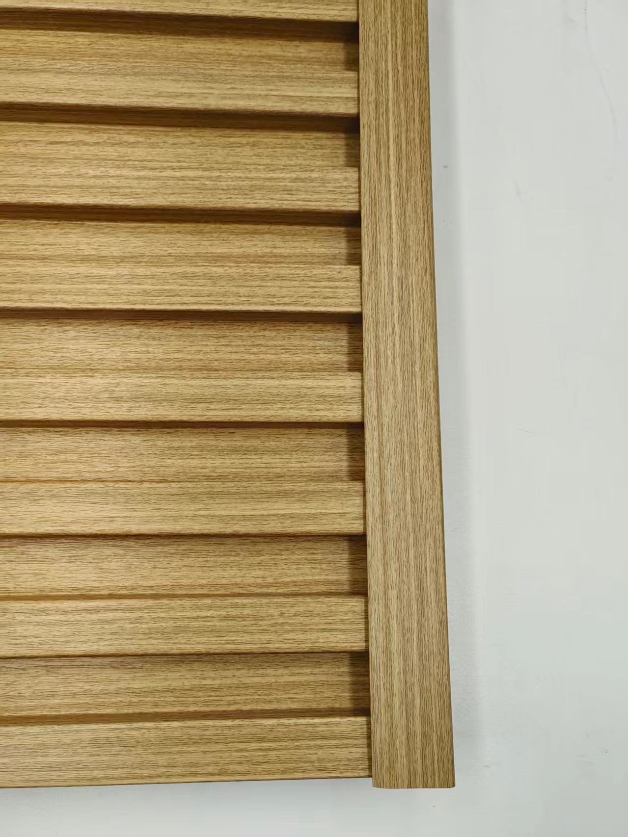 Wall Panel 81A Trim - Oak - 240cm - (1 pack / 10pcs)