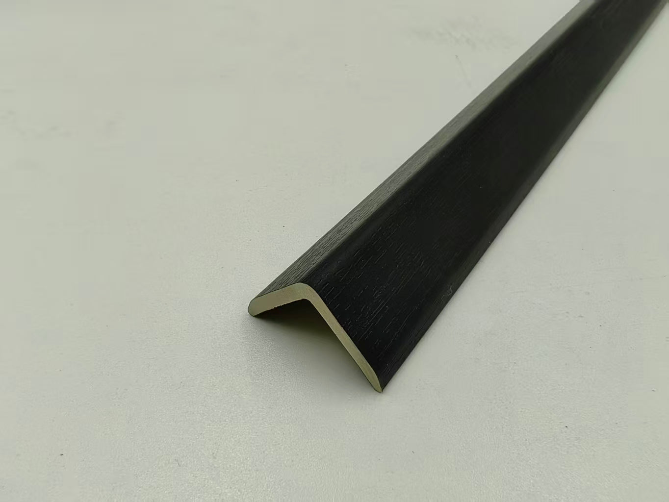 Wall Panel 81 Trim - 240cm - (1 pack / 10pcs)