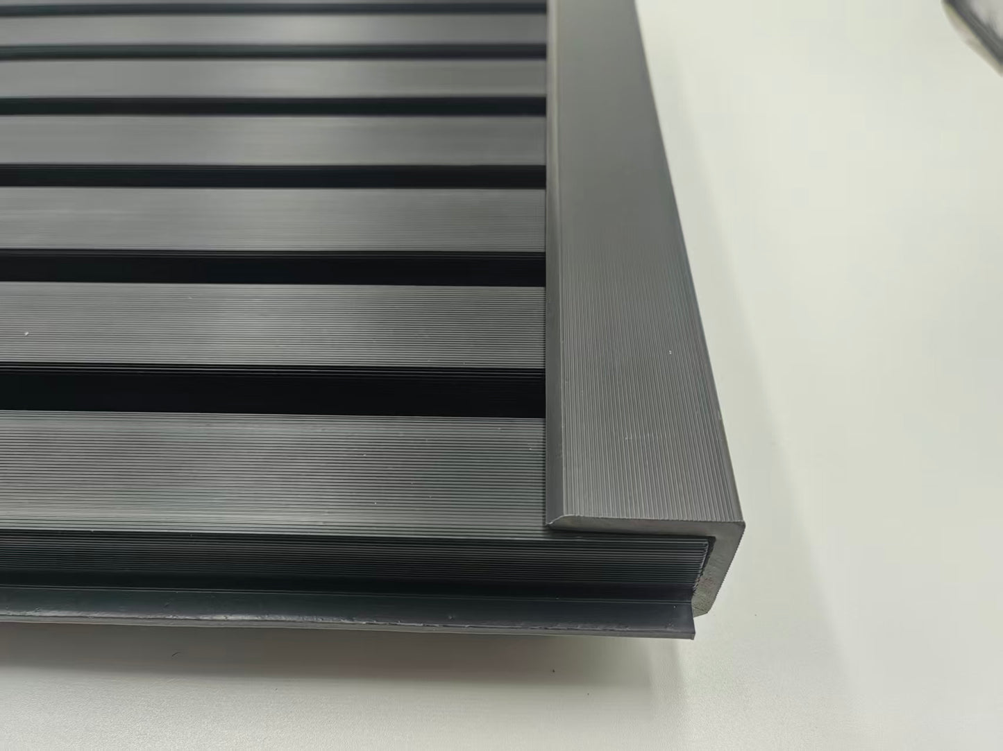 Wall Panel 73/83E Trim - Black - 290cm - (1 Pack / 10pcs)