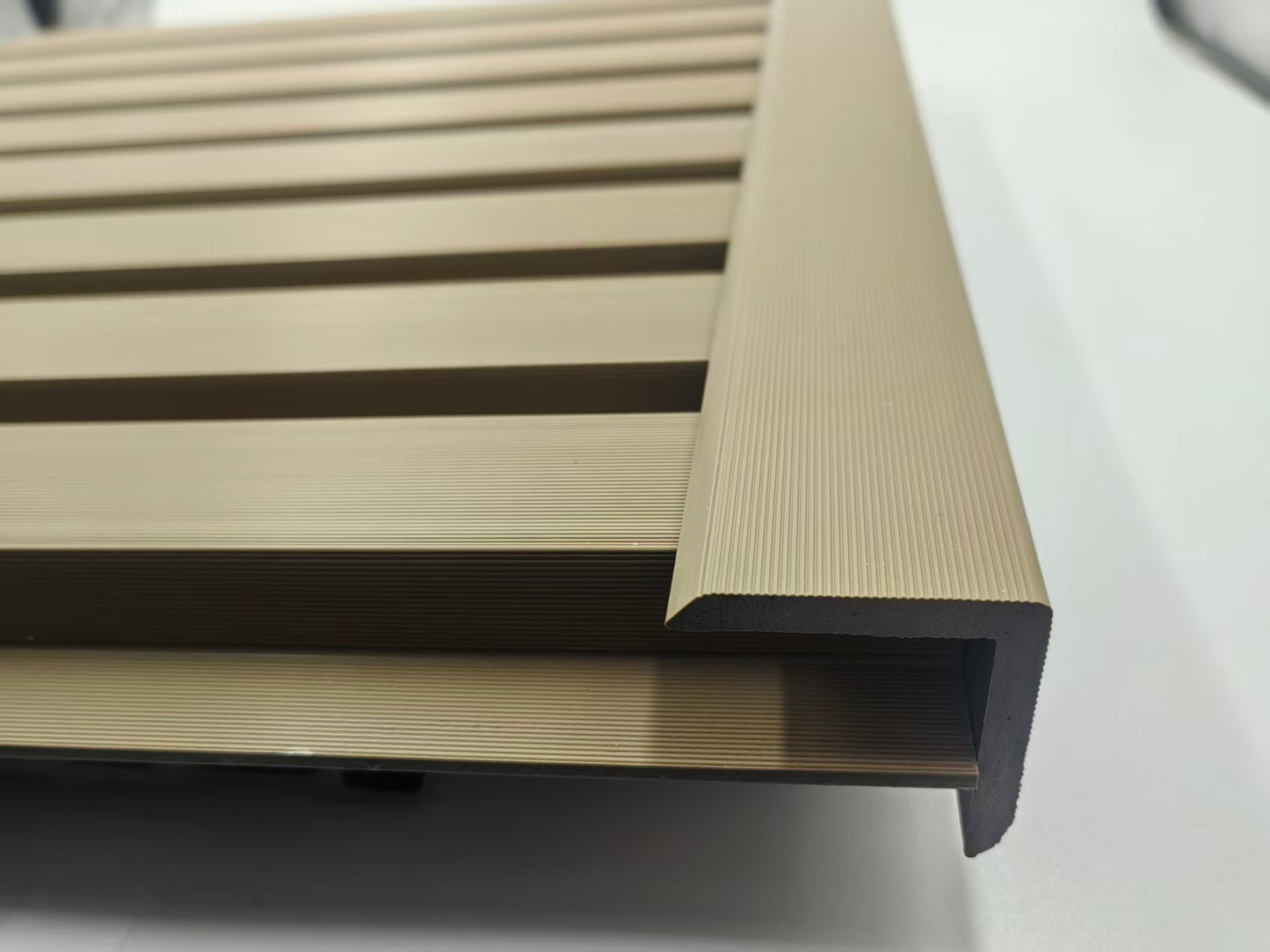 Wall Panel 83F Trim - Khaki - 290cm - (1 Pack / 10pcs)